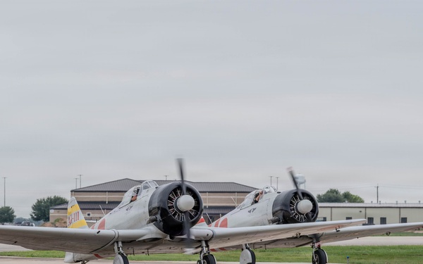 Aircraft arrive for The Great Texas Airshow
