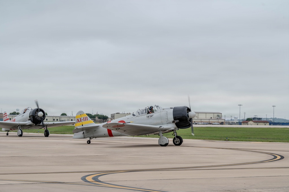 Aircraft arrive for The Great Texas Airshow