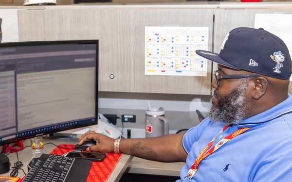 Shipyard Spotlight: Dexter Swain, Code 900R.2 Production Resources Department, Production Controller