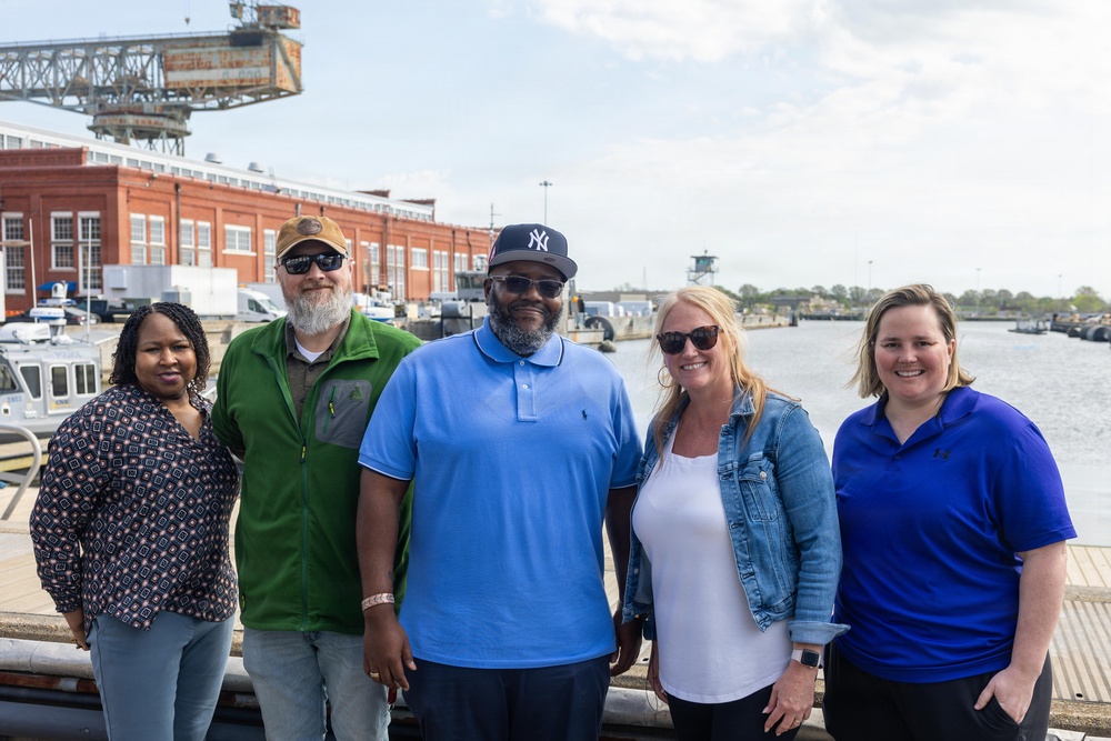 Shipyard Spotlight: Dexter Swain, Code 900R.2 Production Resources Department, Production Controller