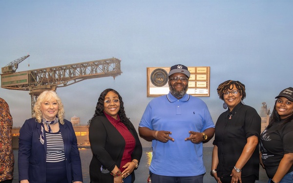 Shipyard Spotlight: Dexter Swain, Code 900R.2 Production Resources Department, Production Controller