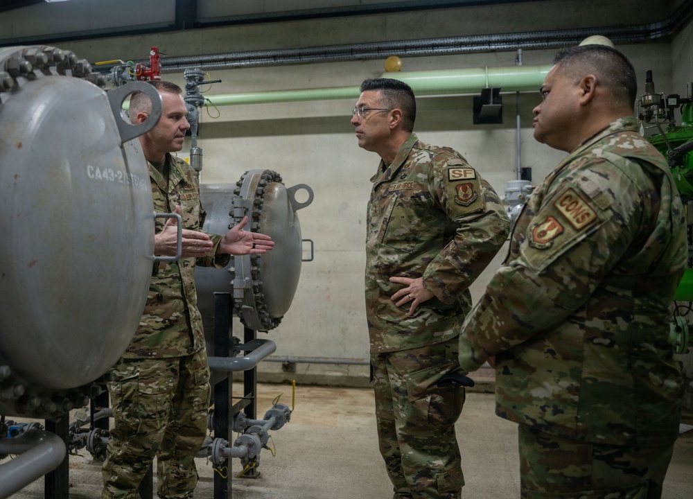 AFIMSC commander visits 48 FW