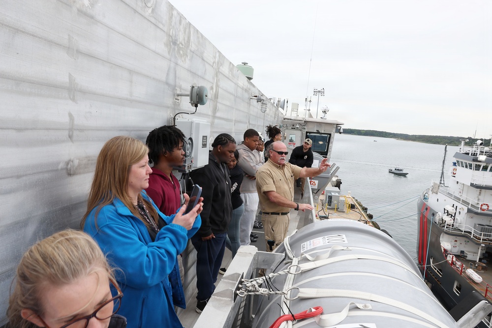 Oscar Smith High School Students tour USNS Point Loma