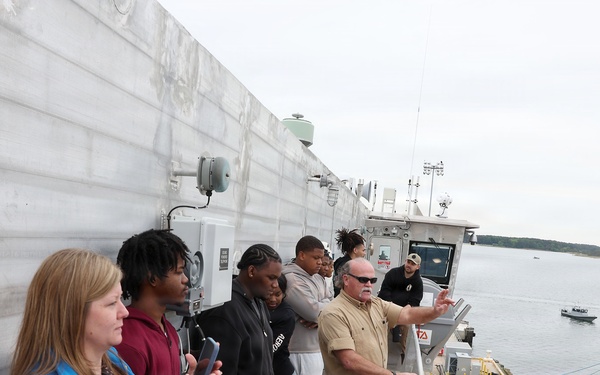Oscar Smith High School Students tour USNS Point Loma