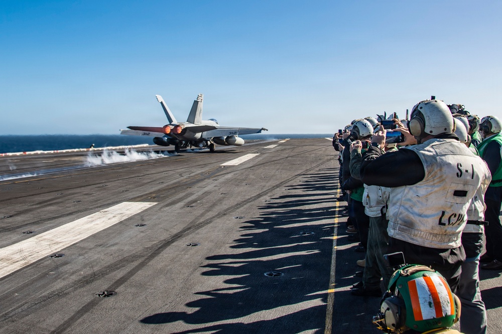 President of the Republic of Argentina and Argentine Distinguished Visitors Tour USS Nimitz