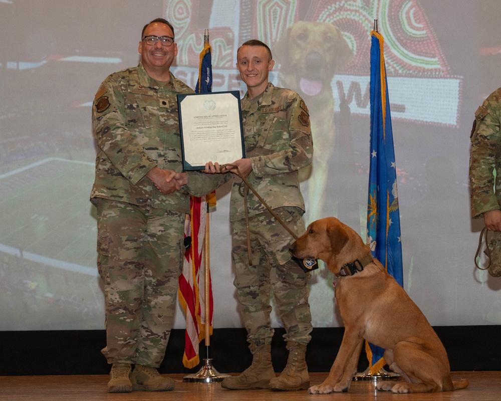 Dyess AFB honors retiring MWDs Baker and Dduco