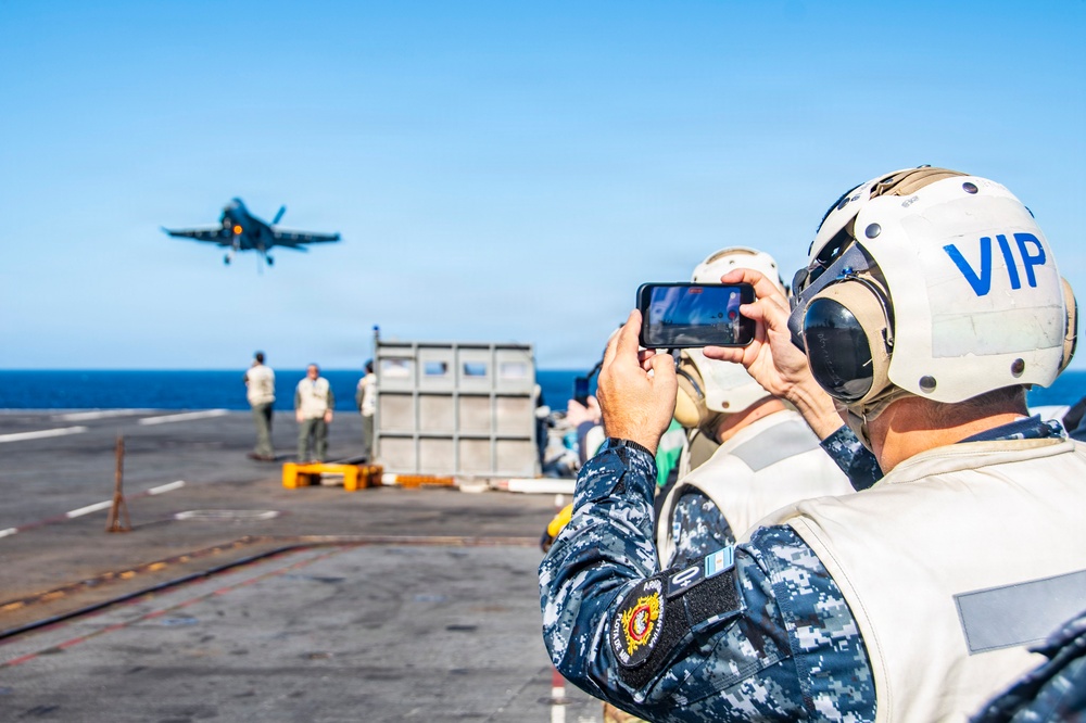 President of the Republic of Argentina and Argentine Distinguished Visitors Tour USS Nimitz