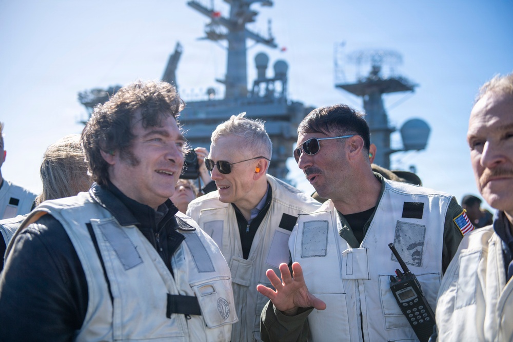President of the Republic of Argentina and Argentine Distinguished Visitors Tour USS Nimitz
