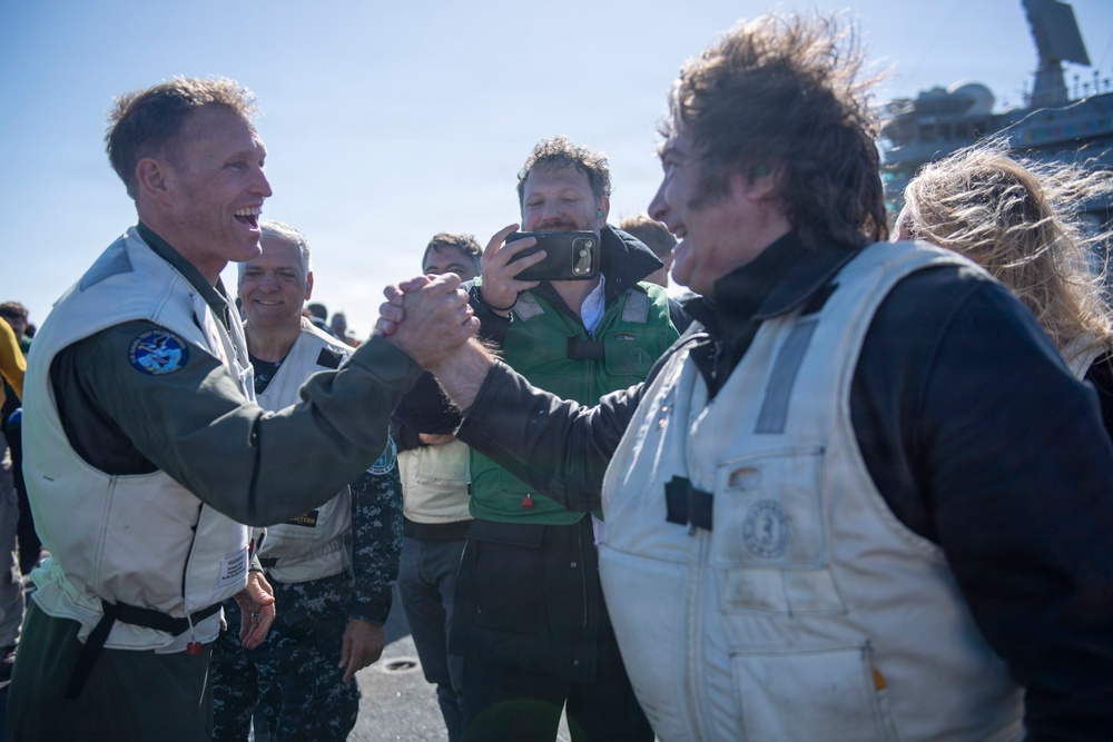 President of the Republic of Argentina and Argentine Distinguished Visitors Tour USS Nimitz