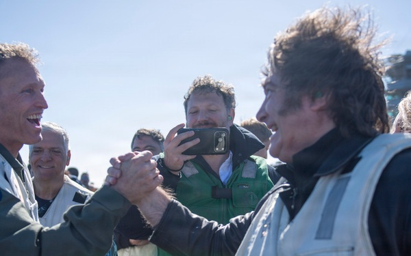 President of the Republic of Argentina and Argentine Distinguished Visitors Tour USS Nimitz