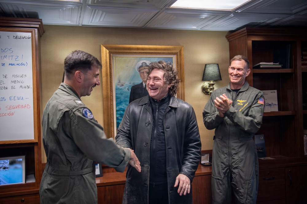 President of the Republic of Argentina and Argentine Distinguished Visitors Tour USS Nimitz
