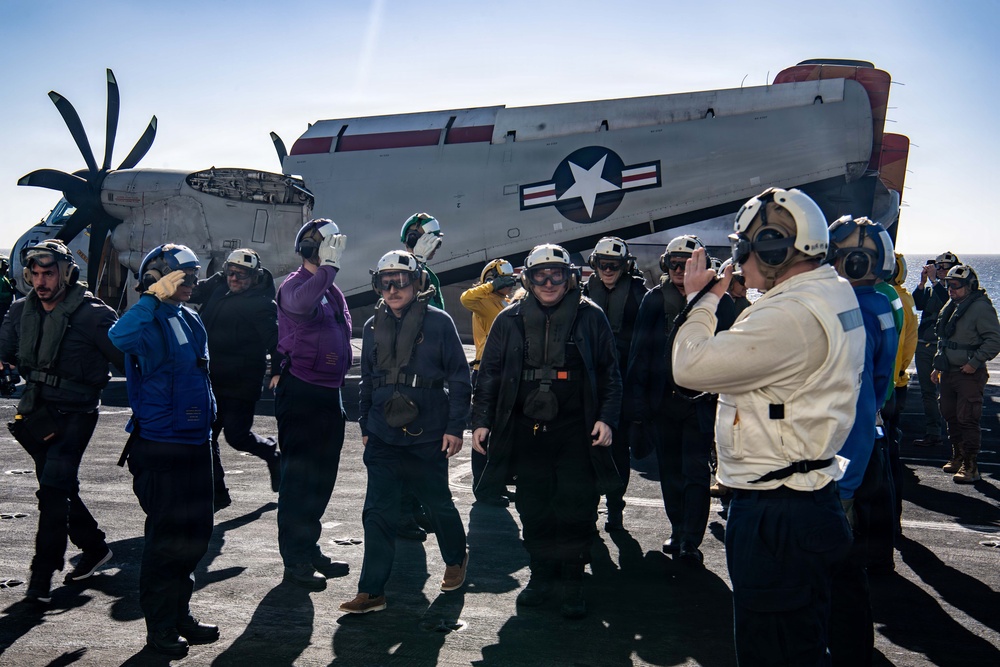 President of the Republic of Argentina and Argentine Distinguished Visitors Tour USS Nimitz