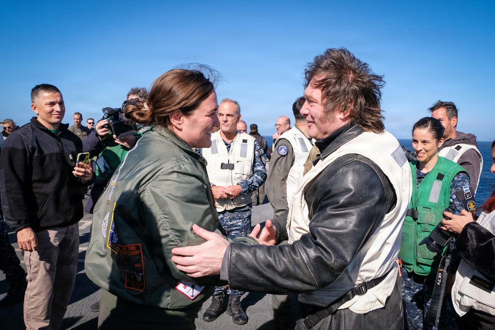 President of the Republic of Argentina and Argentine Distinguished Visitors Tour USS Nimitz