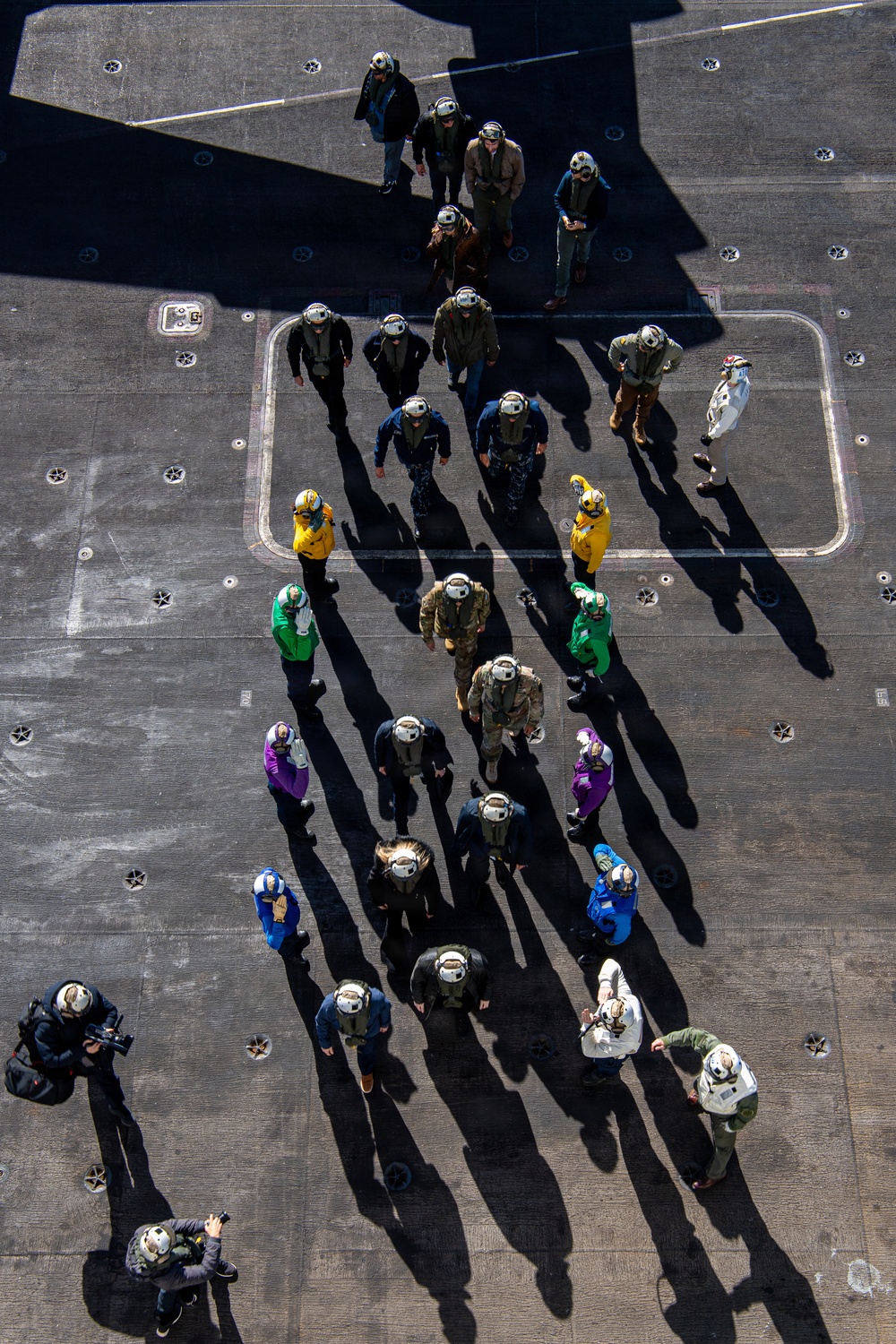 President of the Republic of Argentina and Argentine Distinguished Visitors Tour USS Nimitz