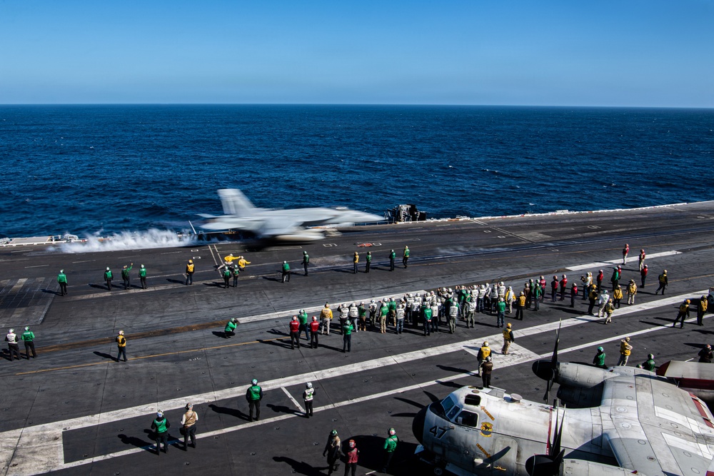 President of the Republic of Argentina and Argentine Distinguished Visitors Tour USS Nimitz