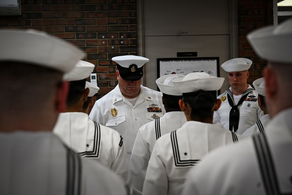 NSGL Security Conducts Uniform Inspection