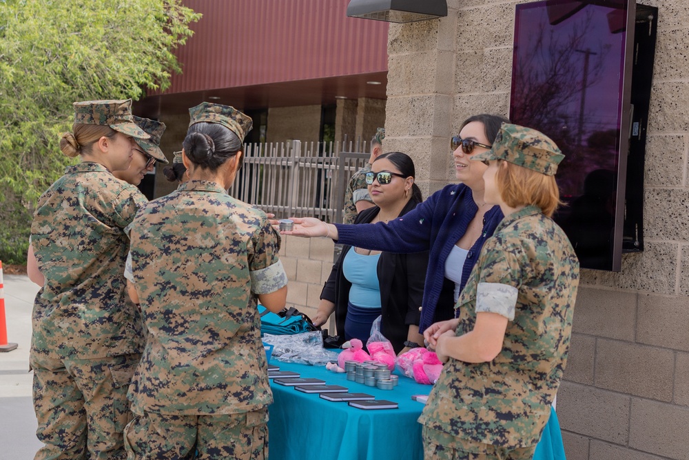 Camp Pendleton SARCs and SAPR VAs spread awareness for SAAPM