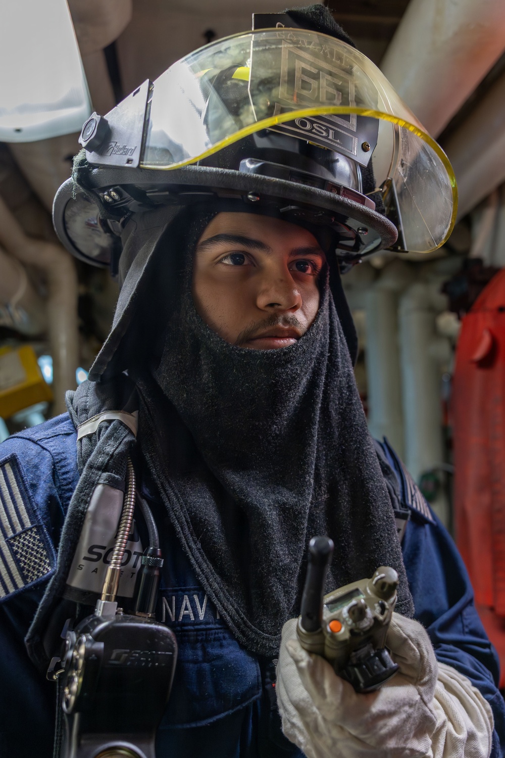 DVIDS - Images - DCTT Drill aboard USS Gonzalez (DDG 66) [Image 5 of 6]