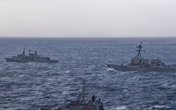 Argentine Navy and U.S. Navy Conduct Bilateral Maritime Engagement in Atlantic Ocean