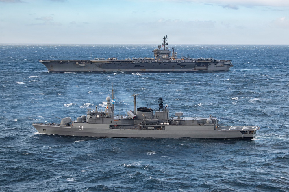 Argentine Navy and U.S. Navy Conduct Bilateral Maritime Engagement in Atlantic Ocean