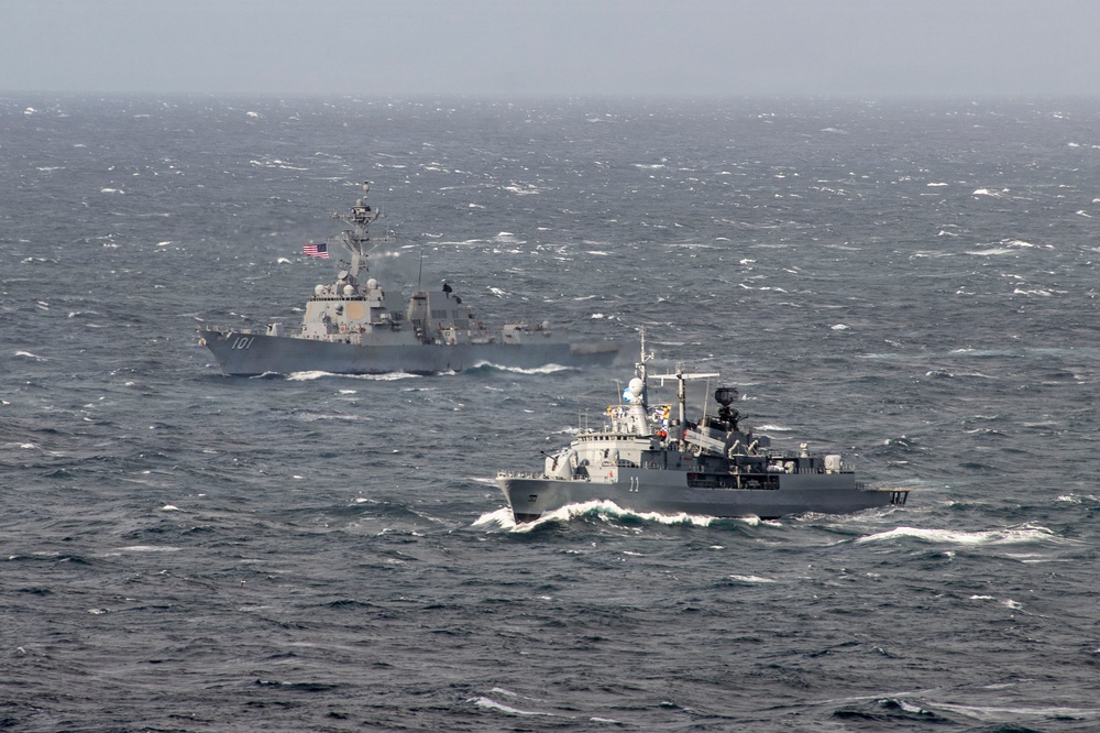 Argentine Navy and U.S. Navy Conduct Bilateral Maritime Engagement in Atlantic Ocean