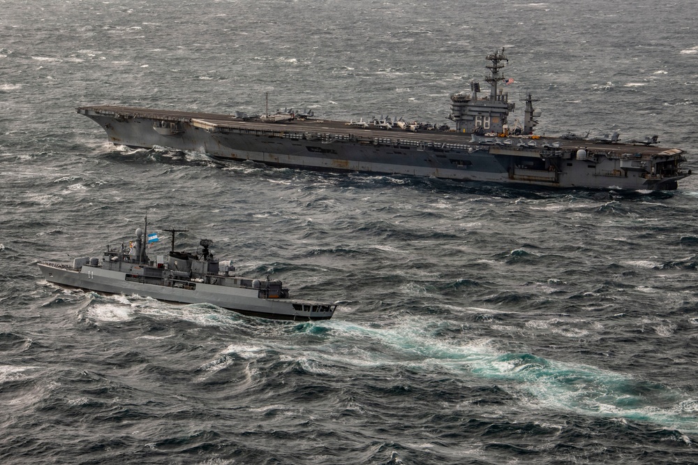 Argentine Navy and U.S. Navy Conduct Bilateral Maritime Engagement in Atlantic Ocean