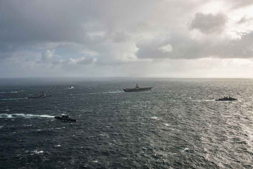 Argentine Navy and U.S. Navy Conduct Bilateral Maritime Engagement in Atlantic Ocean