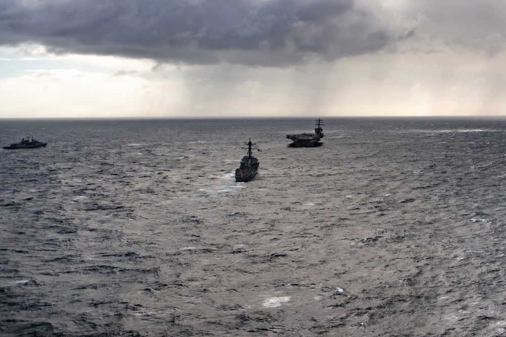 Argentine Navy and U.S. Navy Conduct Bilateral Maritime Engagement in Atlantic Ocean