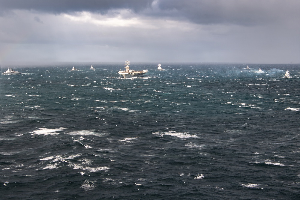 Argentine Navy and U.S. Navy Conduct Bilateral Maritime Engagement in Atlantic Ocean