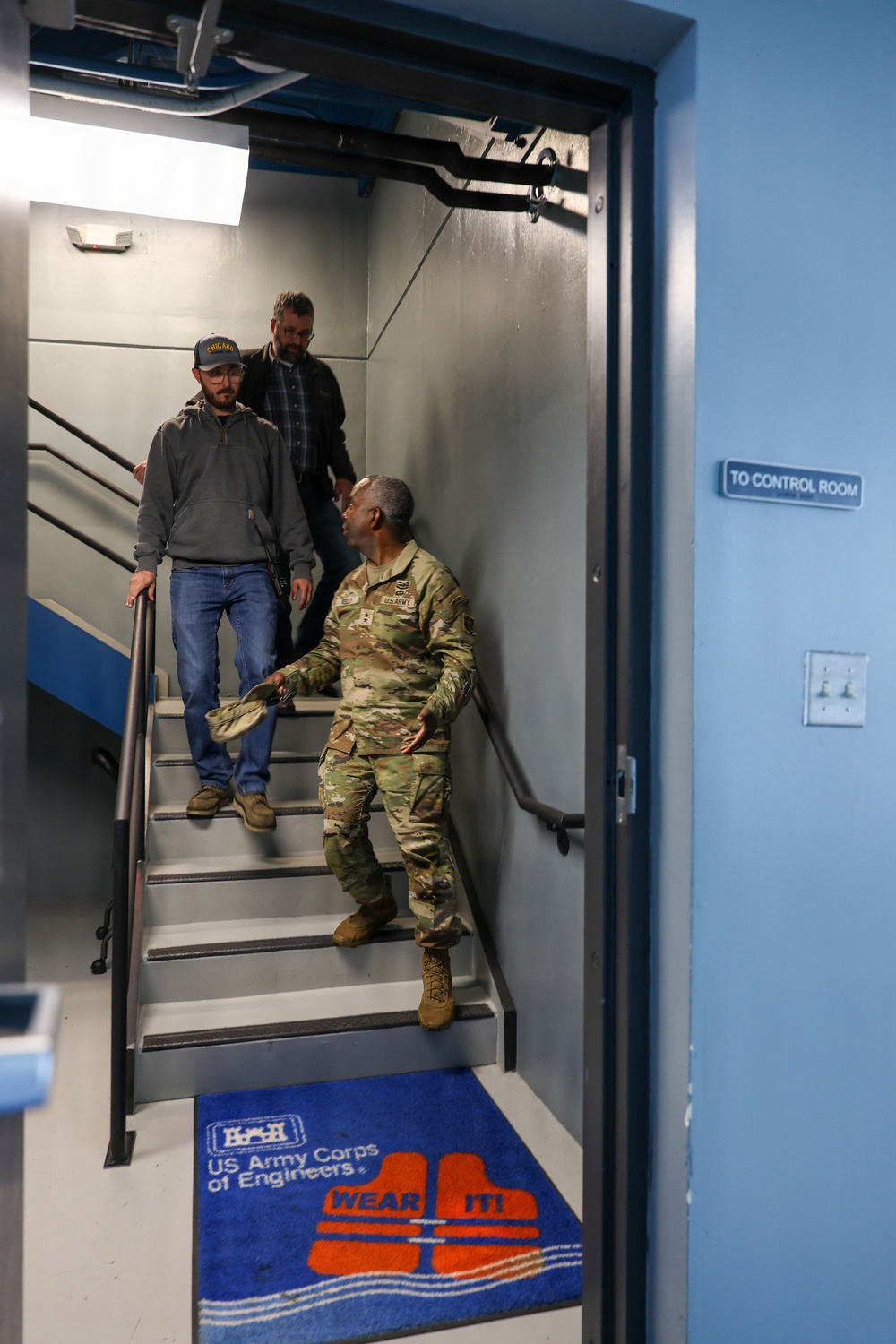 Maj. Gen. Jason Kelly visits Chicago Harbor Lock