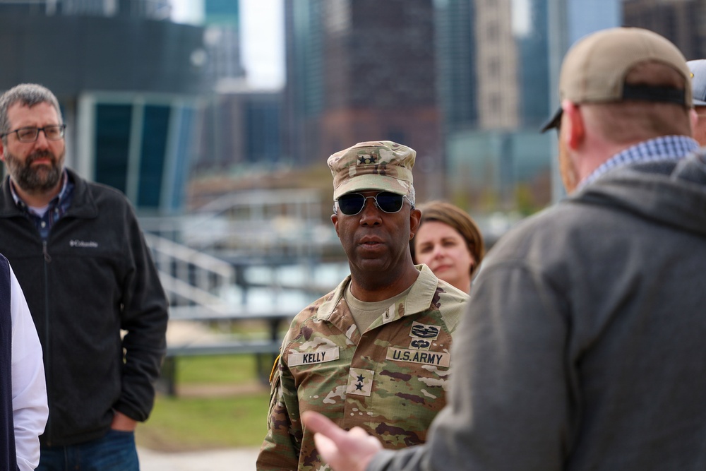 Maj. Gen. Jason Kelly visits Chicago Harbor Lock