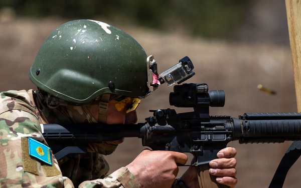 Upholding a Legacy of Partnership: Kazakhstan Soldiers Compete in Region VII Best Warrior Competition