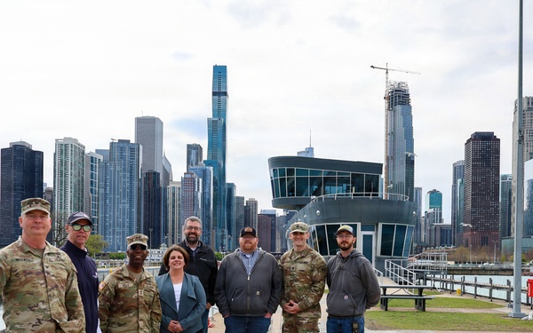 Maj. Gen. Jason Kelly visits Chicago Harbor Lock