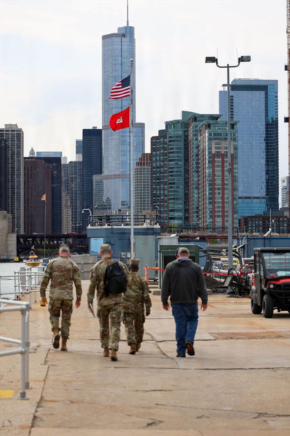 Maj. Gen. Jason Kelly visits Chicago Harbor Lock