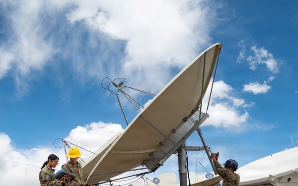 16th Electromagnetic Warfare Squadron Trains with Bounty Hunter