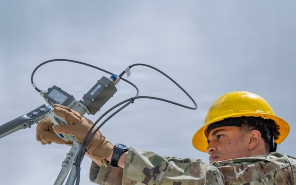 16th Electromagnetic Warfare Squadron Trains with Bounty Hunter
