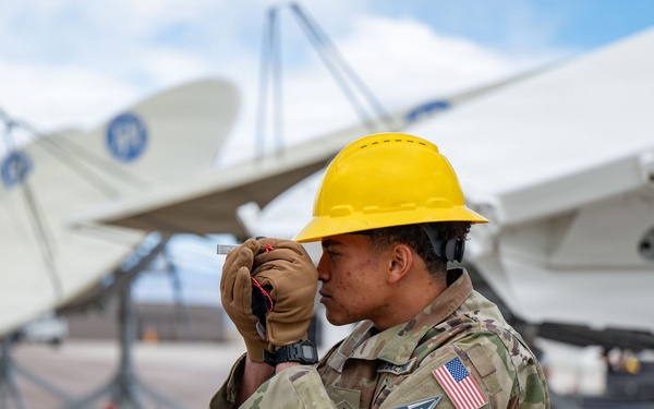 16th Electromagnetic Warfare Squadron Trains with Bounty Hunter