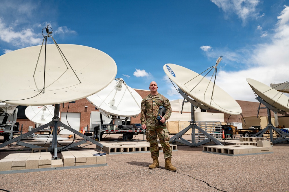 16th Electromagnetic Warfare Squadron Trains with Bounty Hunter