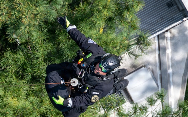 Maryland Guard supports search &amp; rescue exercise with state and local first responders