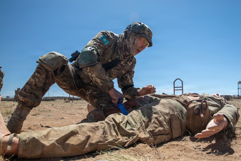 Upholding a Legacy of Partnership: Kazakhstan Soldiers Compete in Region VII Best Warrior Competition