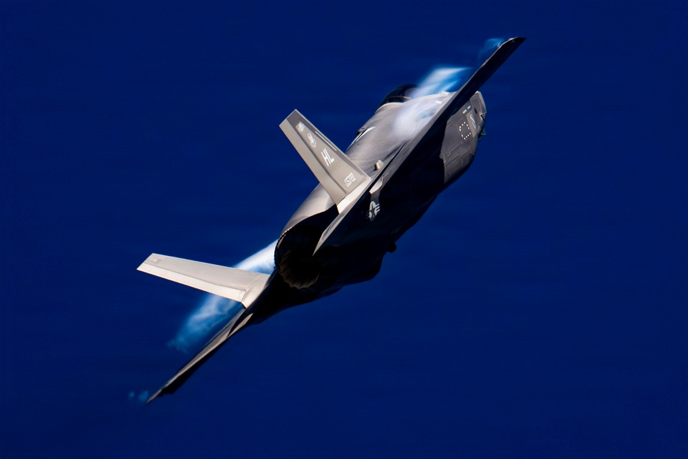 F-35A Demonstration Team @ FIDAE