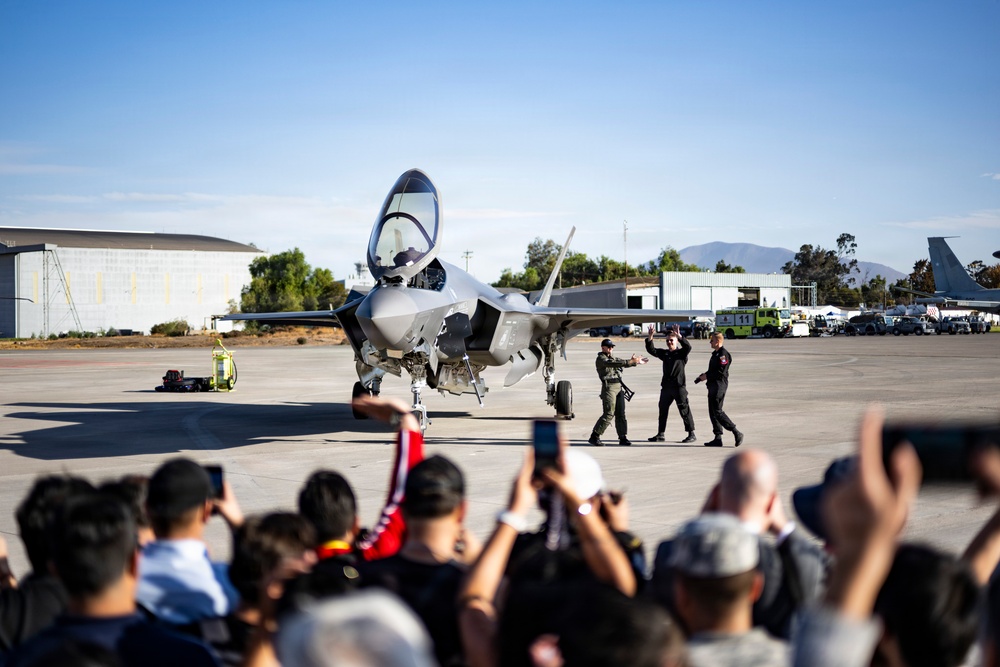 F-35A Demonstration Team @ FIDAE