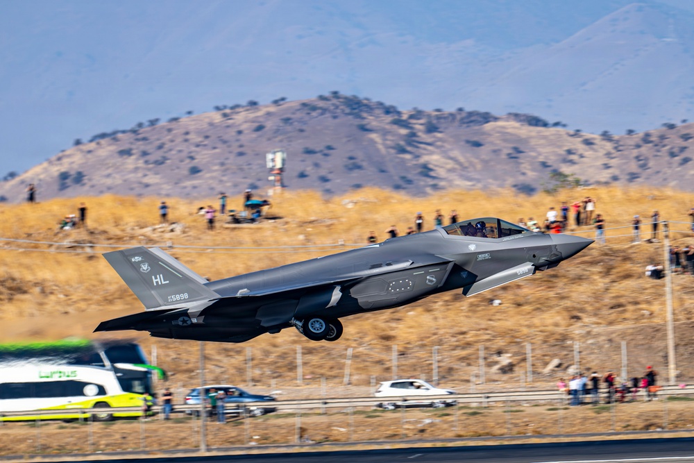 F-35A Demonstration Team @ FIDAE