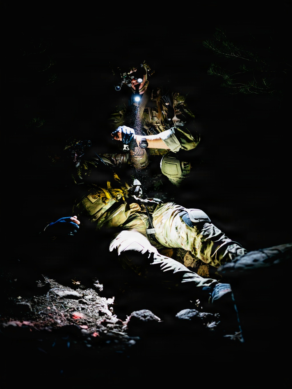 EOD Technicians Conduct a Dismounted Response Drill