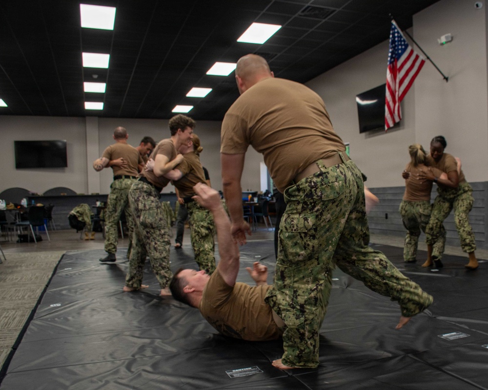 NMFP, NMFL Conduct Combat Skills Training for Expeditionary Medicine Sailors