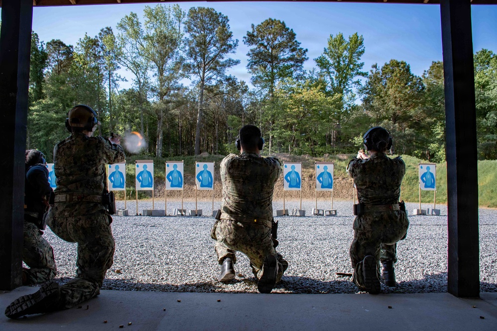 NMFP, NMFL Conduct Combat Skills Training for Expeditionary Medicine Sailors