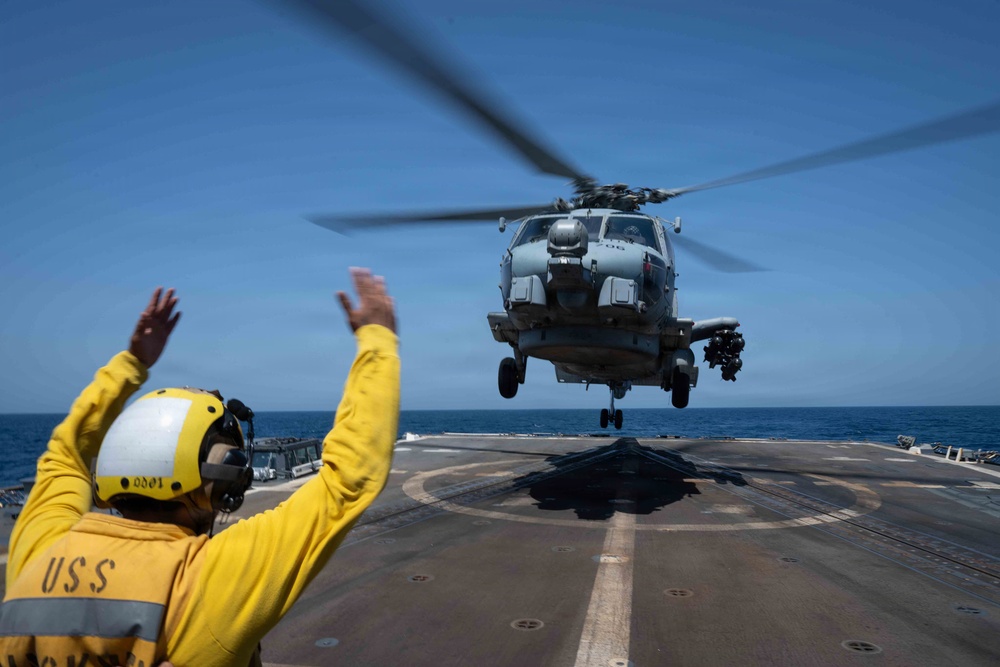 Pinckney Conducts Flight Quarters