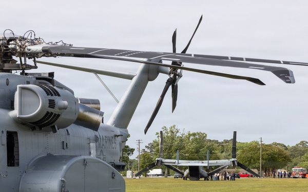 Camp Lejeune Hosts STEM Day for Jacksonville High School and White Oak High School