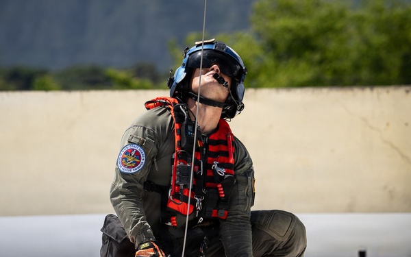 U.S. Coast Guard Air Station Air Station Barbers Point conducts urban search and rescue training