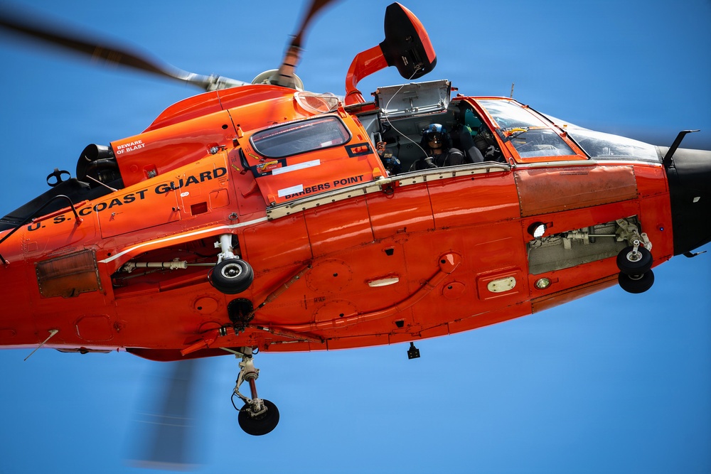 U.S. Coast Guard Air Station Air Station Barbers Point conducts urban search and rescue training